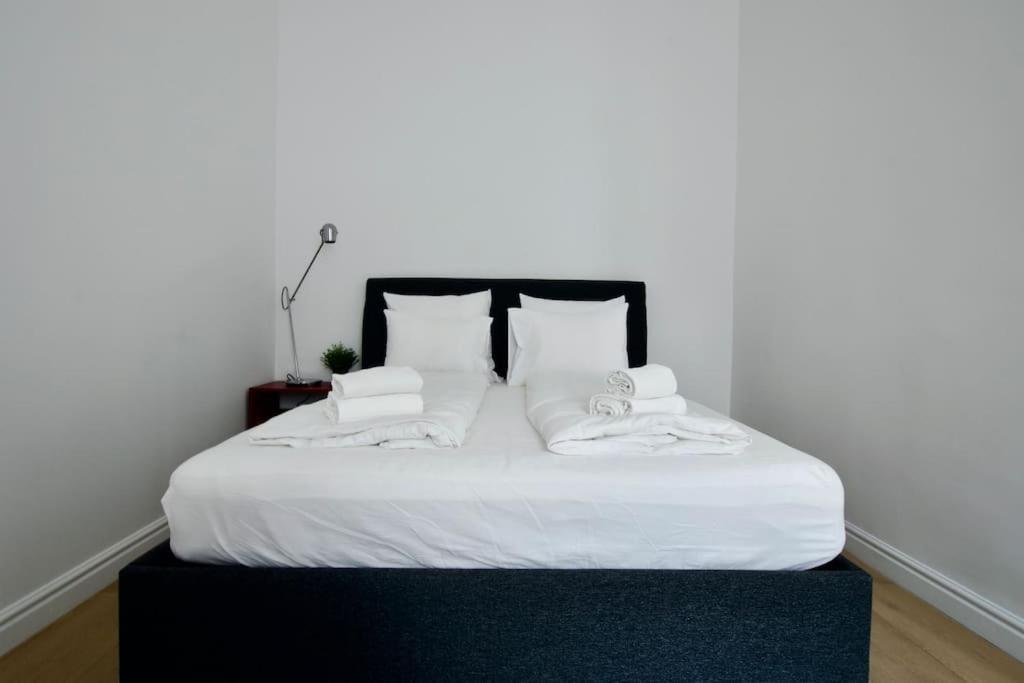 Premium Apartment By Hi5- Anker Apartment Budapesta Exterior foto