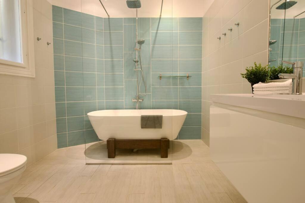 Premium Apartment By Hi5- Anker Apartment Budapesta Exterior foto
