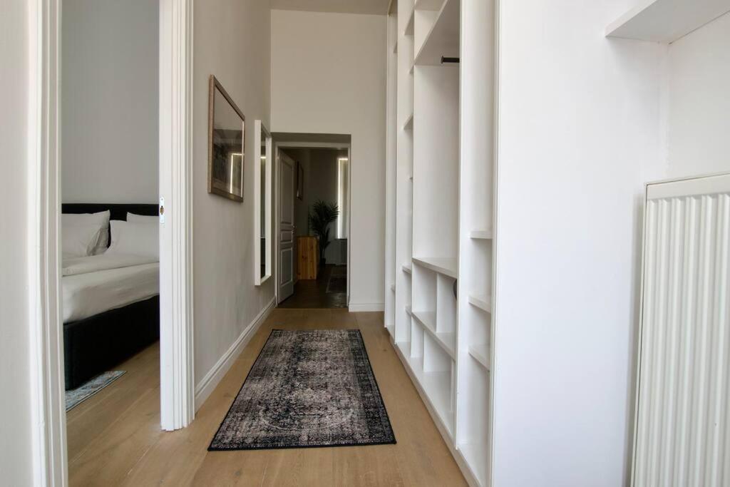 Premium Apartment By Hi5- Anker Apartment Budapesta Exterior foto