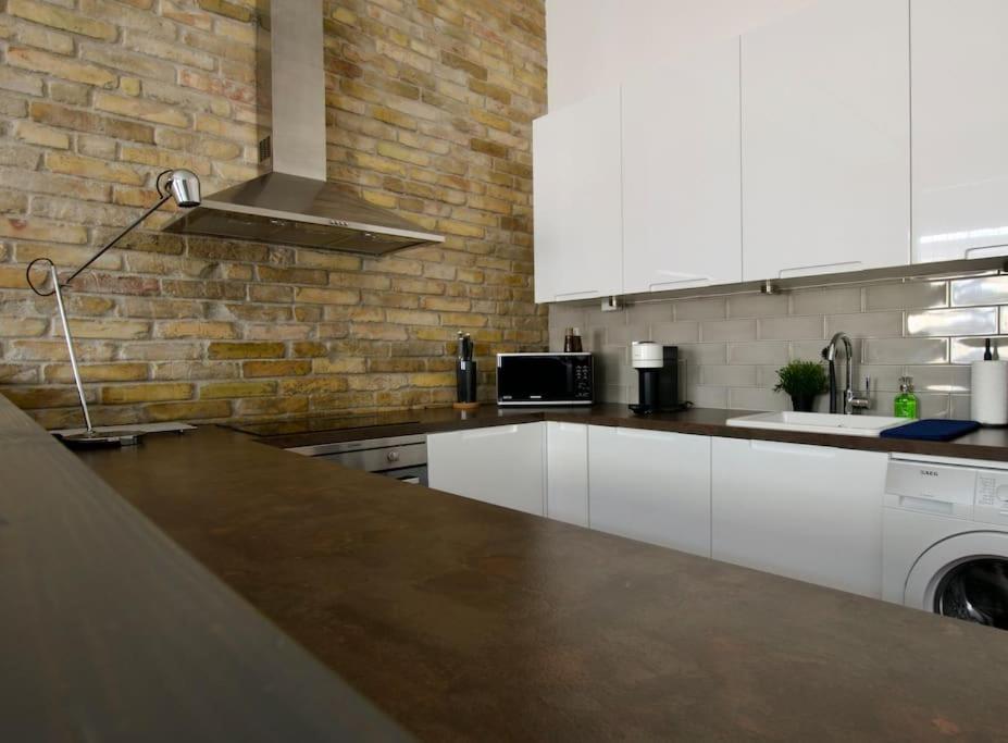 Premium Apartment By Hi5- Anker Apartment Budapesta Exterior foto