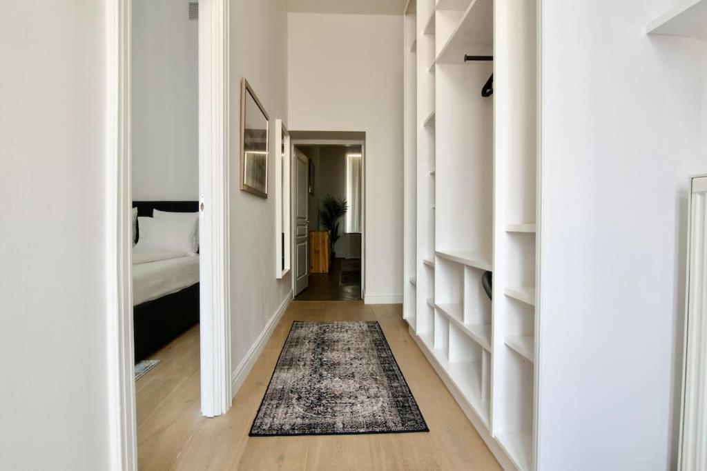 Premium Apartment By Hi5- Anker Apartment Budapesta Exterior foto